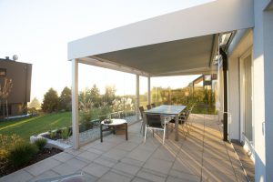 Giv din terrasse og fliser en omgang algebehandling